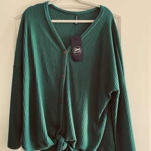Green Longsleeve V-neck shirt